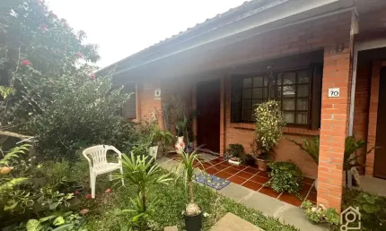 Casa à venda no bairro Cidade Nova - Caxias do Sul/RS