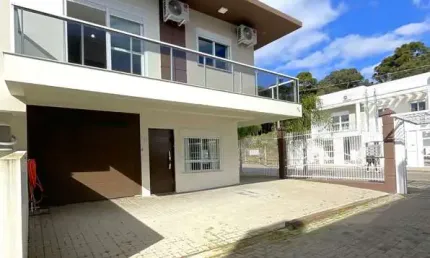 Sobrado à venda no bairro Ana Rech - Caxias do Sul/RS