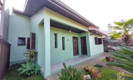 Casa à venda no bairro Cidade Nova - Caxias do Sul/RS