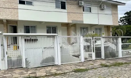Sobrado à venda no bairro Ana Rech - Caxias do Sul/RS