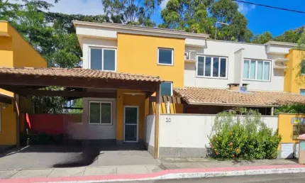 Casa em condomínio fechado com 4 quartos à venda na Rodovia Norte Sul, 295, Santa Luzia, Serra