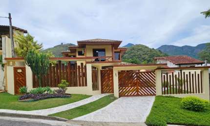 VENDA | CASA | BOSQUE DOS ESQUILOS | JACAREPAGUÁ | 3 SUÍTES | TERRENO 780 M²