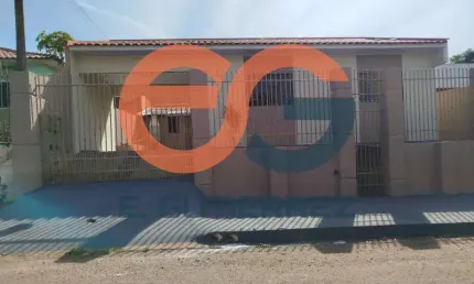 Oportunidade no Jardim América – Casa Ampla, Recém-Pintada e Documentação em Dia!