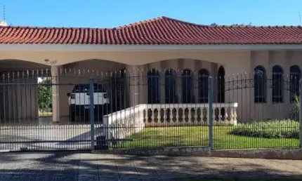 Casa com 4 quartos à venda na Rua Felipe Camarão, 755, Zona 02, Maringá