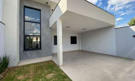 Casa nova à venda no Jardim Monte Rei – Conforto, elegância e excelente localização