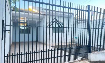 Casa com 3 quartos à venda na Rua Valdereza Aparecida Galdino, 1, Jardim Andrade, Maringá