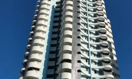 Apartamento com 2 quartos à venda na Praça Monsenhor Bernardo Cnudde, 1558, Zona 07, Maringá
