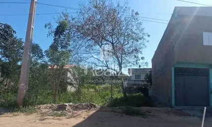 TERRENO A VENDA MEDINDO 250M²  EM OLIVENÇA, ILHÉUS BA. PRÓXIMO A COMÉRCIOS E BELAS PRAIAS.