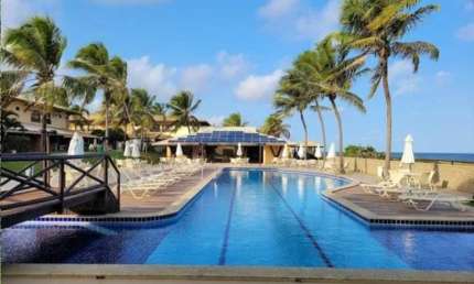 Linda Casa com 3 Suítes e acesso à praia em Itacimirim