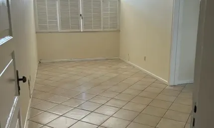 Lindo apartamento 2/4 + dependência, 75m2, 1 vaga de garagem - Politeama de Cima