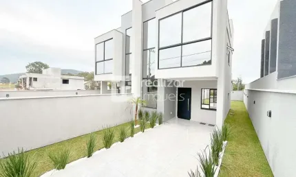 Casa em condomínio fechado com 3 quartos à venda no São João do Rio Vermelho, Florianópolis  por R$ 750.000