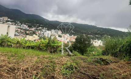 Terreno à venda no Córrego Grande, Florianópolis  por R$ 4.200.000