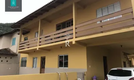 Casa com 7 quartos à venda no Sambaqui, Florianópolis  por R$ 2.300.000