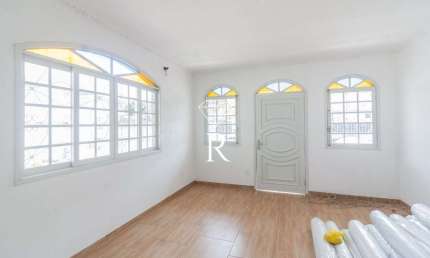Casa com 3 quartos para alugar no Kobrasol, São José  por R$ 7.500