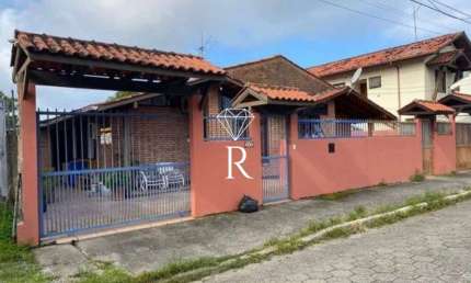 Casa com 4 quartos à venda na Barra da Lagoa, Florianópolis  por R$ 1.480.000