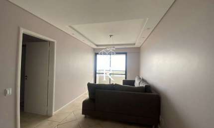 Apartamento com 3 quartos para alugar no Centro, Florianópolis  por R$ 4.900