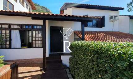 Casa com 3 quartos à venda na Trindade, Florianópolis  por R$ 3.800.000