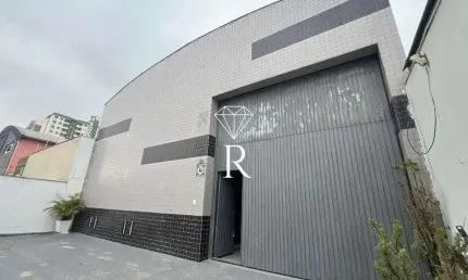 Barracão / Galpão / Depósito à venda no Barreiros, São José  por R$ 1.900.000