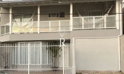 Casa com 3 quartos à venda na Agronômica, Florianópolis  por R$ 1.490.000