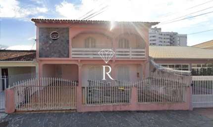Casa com 3 quartos para alugar no Balneário, Florianópolis  por R$ 6.000