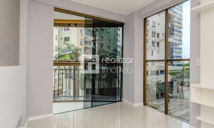 Apartamento com 2 quartos para alugar na Agronômica, Florianópolis  por R$ 5.950