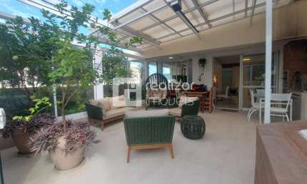 Cobertura com 2 quartos à venda no Itacorubi, Florianópolis  por R$ 2.500.000