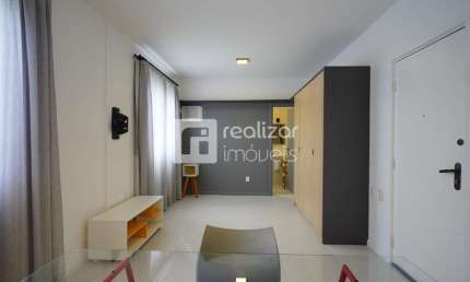 Apartamento com 1 quarto para alugar no Centro, Florianópolis  por R$ 2.300