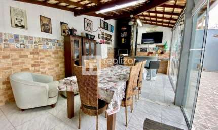 Casa com 3 quartos para alugar no Capoeiras, Florianópolis  por R$ 7.950