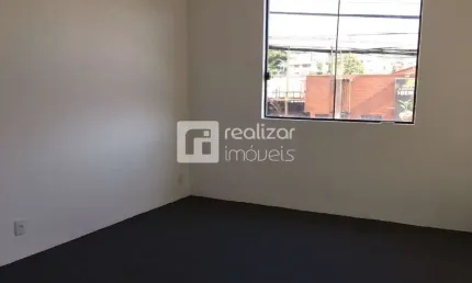 Sala comercial para alugar no Ipiranga, São José  por R$ 2.500