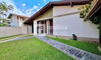 Casa com 3 quartos para alugar no Ingleses do Rio Vermelho, Florianópolis  por R$ 7.000