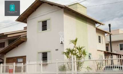 Casa com 4 quartos à venda no Carianos, Florianópolis  por R$ 1.350.000