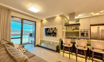 Apartamento 3 dormitórios à poucos metros do canto da Praia da Vila