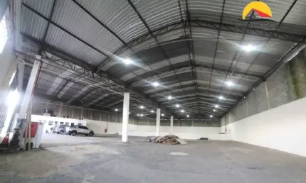 Barracão / Galpão / Depósito com 3 salas para alugar na Justino De Maio, Cumbica, Guarulhos