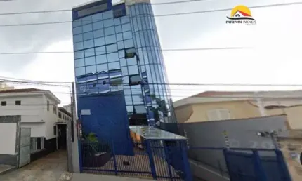 Prédio com 10 salas para alugar na Rua Capitão Militão, 190, Vila Santa Clara, São Paulo
