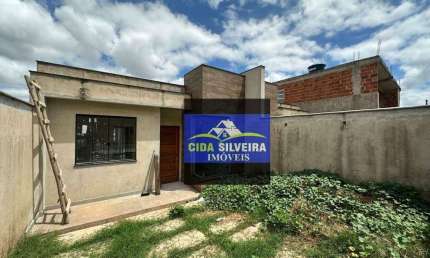 Casa com 3 dormitórios à venda por R$ 450.000,00 - Jardim dos Alfineiros - Juiz de Fora/MG