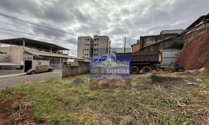 Terreno à venda, 400 m² por R$ 120.000,00 - Benfica - Juiz de Fora/MG