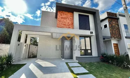 Sobrado com 3 dormitórios à venda, 121 m² por R$ 699.000,00 - Campo de Santana - Curitiba/PR