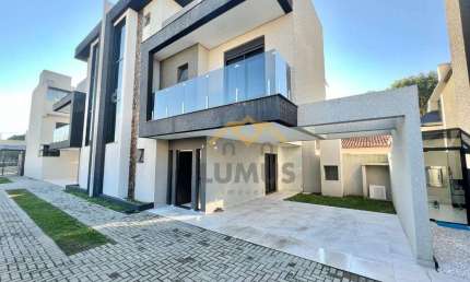 Sobrado com 3 dormitórios à venda, 140 m² por R$ 849.000 - Xaxim - Curitiba/PR