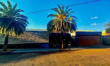 Casa com 6 quartos à venda no Jardim Tropical, Marília 