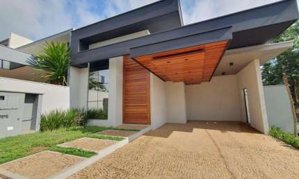 Casa com 3 quartos para alugar no Esmeralda Residence II, Marília 