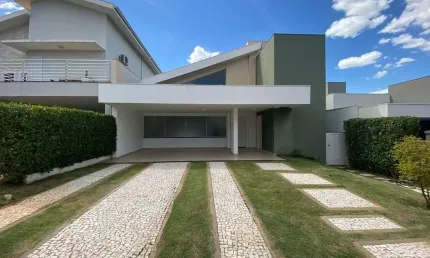 Casa com 4 quartos para alugar no Jardim Alvorada, Marília 