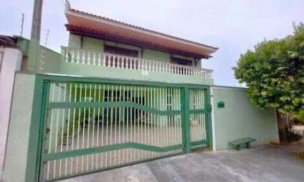 Casa com 4 quartos para alugar no Jardim Itaipu, Marília 