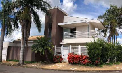Casa com 3 quartos para alugar no Parque das Esmeraldas II, Marília 