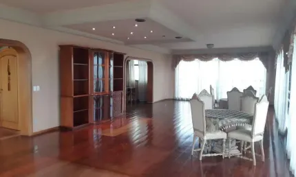 Apartamento com 4 quartos para alugar no Centro, Marília 