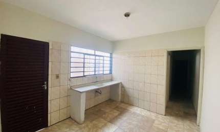 Casa com 2 quartos à venda no Jardim Bandeirantes, Marília 
