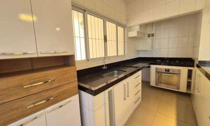 Casa com 4 quartos à venda no Jardim Acapulco, Marília 