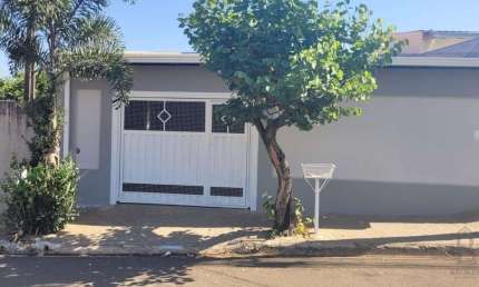 Casa com 2 quartos à venda no Jardim Califórnia, Marília 