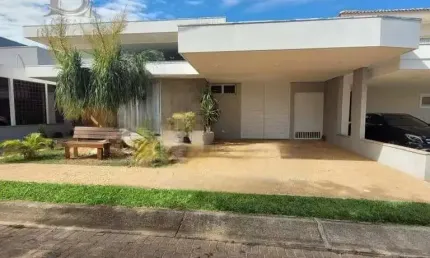 Casa à Venda no Vale Verde Marília: 3 Suítes por R$1.300.000
