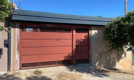 Casa à Venda em Maracá II, Marília: 2 Dorms por R$235.000