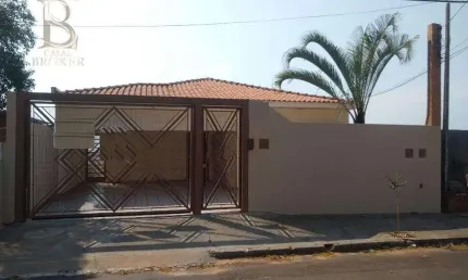 Casa à Venda no Jardim Vitória, Marília – 3 Dorms, 2 Suítes